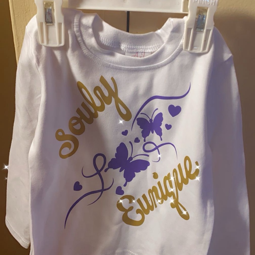 Souly Eunique 2T Toddler Girl White Top with Gold and Purple Design